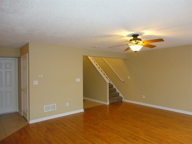 2321 Meadow Bend Dr - Photo 3 of 18