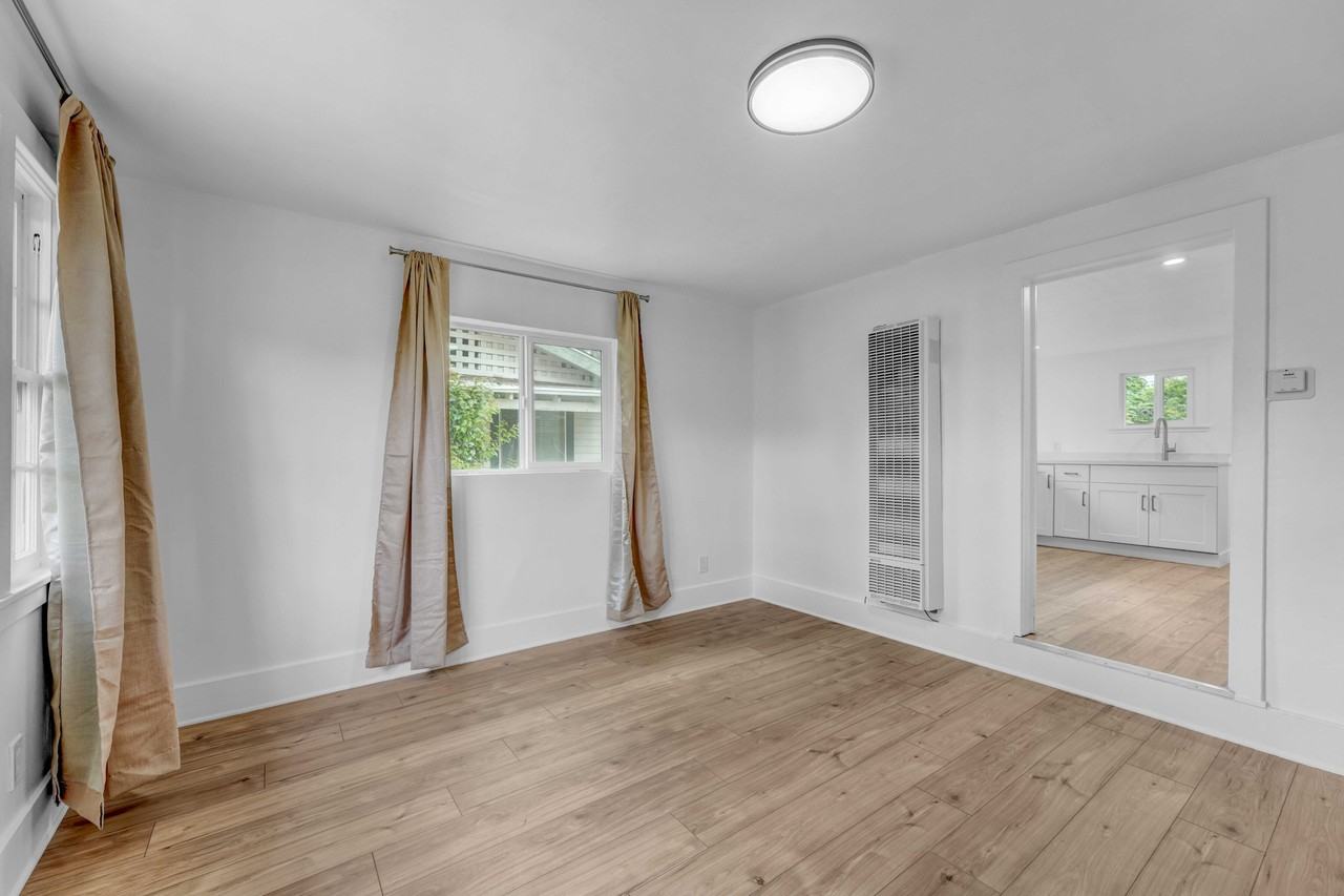 812 Spring St #A - Photo 4 of 12