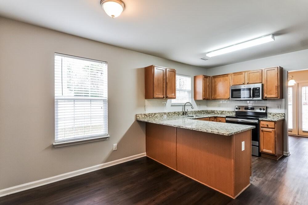 4027 Taylor Oaks Dr - Photo 6 of 15