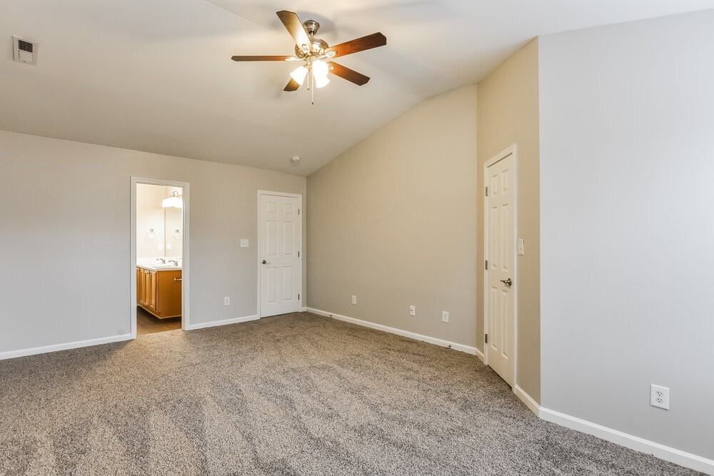 4027 Taylor Oaks Dr - Photo 7 of 15