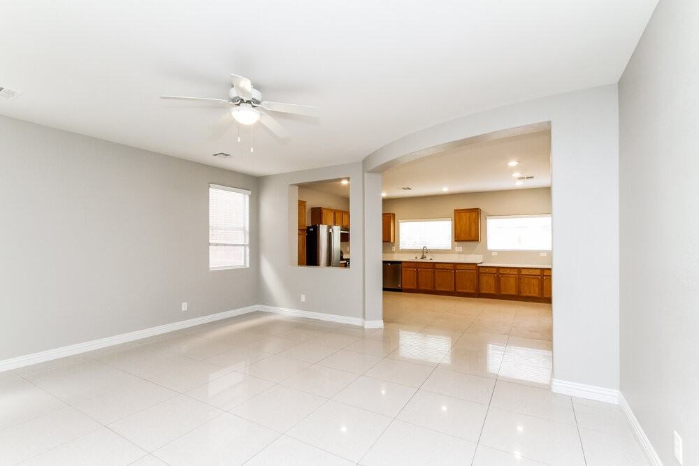 84 Japonica Ave - Photo 5 of 17