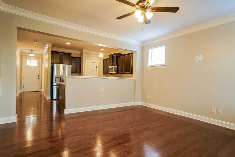 1008 Hardin Hill Ln - Photo 4 of 16