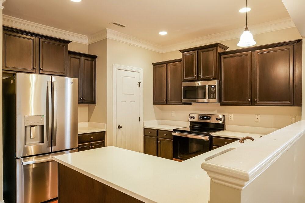1008 Hardin Hill Ln - Photo 7 of 16