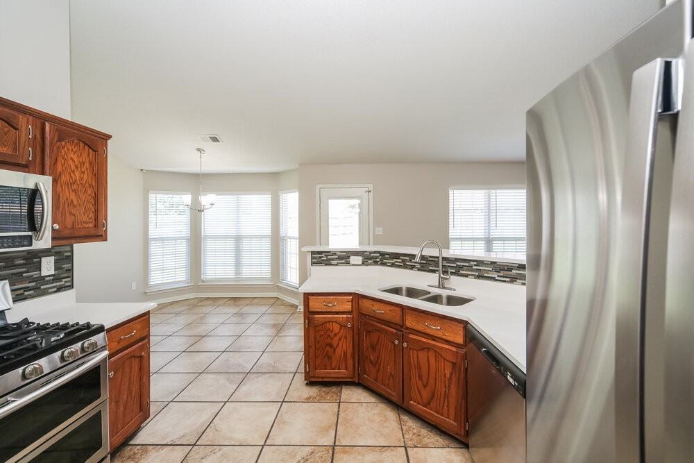 6708 Kentbrook Dr - Photo 7 of 17