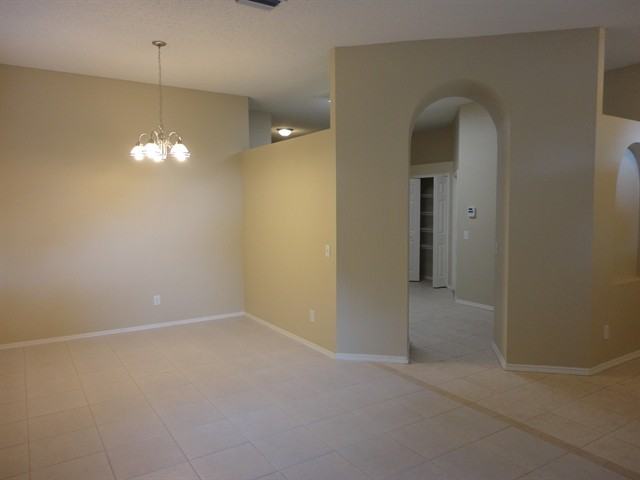 523 Beth Ann St - Photo 3 of 17