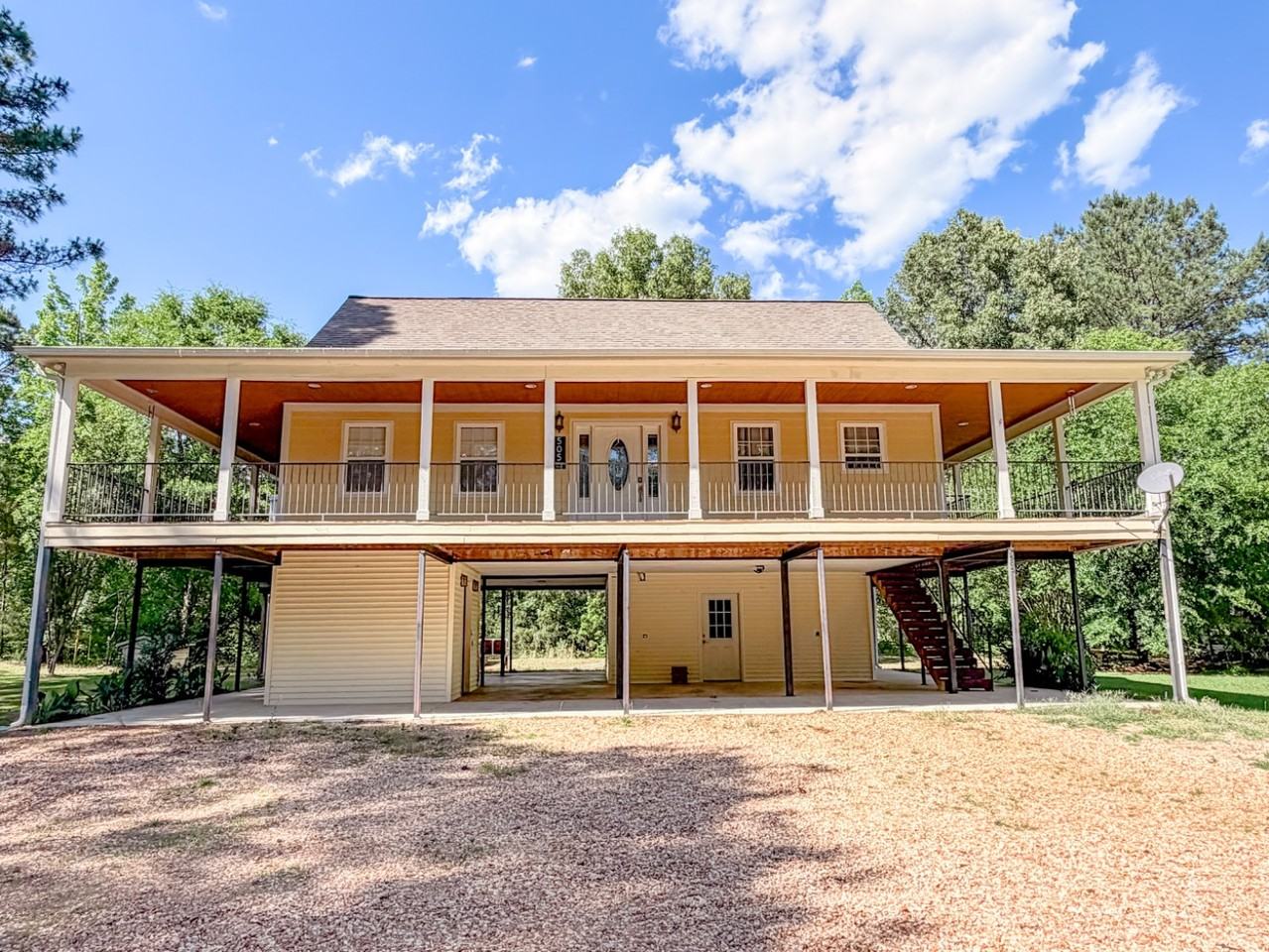 505 Waterway Dr - Photo 3 of 20