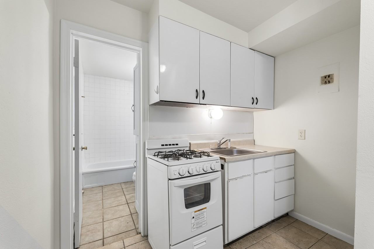 3365 S 900 East - Photo 3 of 26