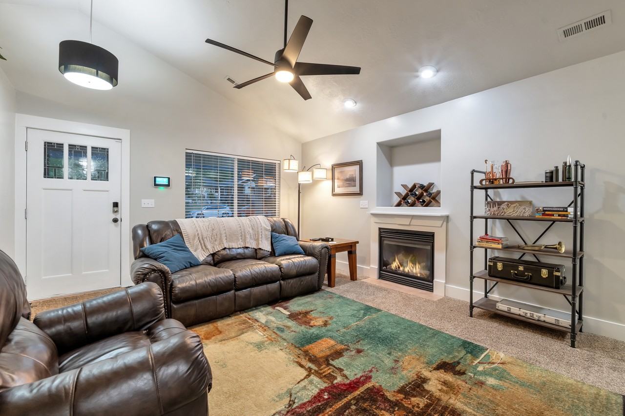 2855 Fowler Ave #1 - Photo 5 of 11