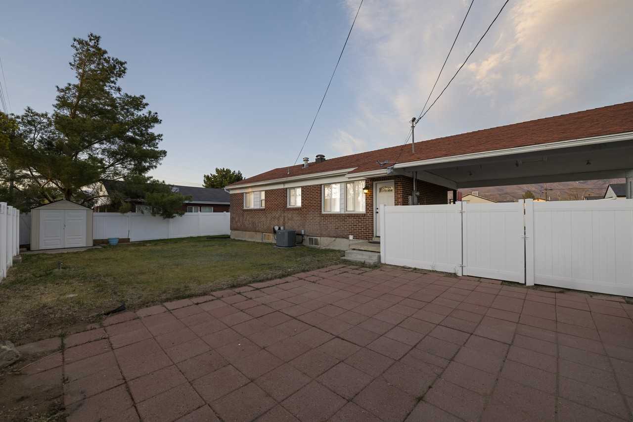 4607 S 475 W #1 - Photo 2 of 20