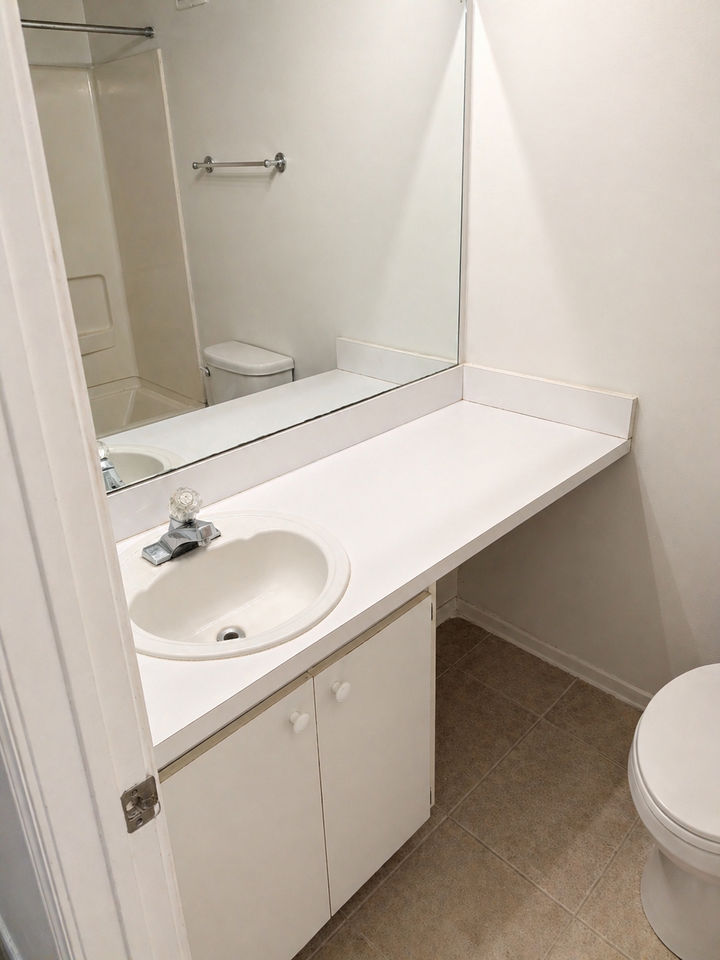 4000 Southwest 23rd Street #1-202 - Photo 5 of 11
