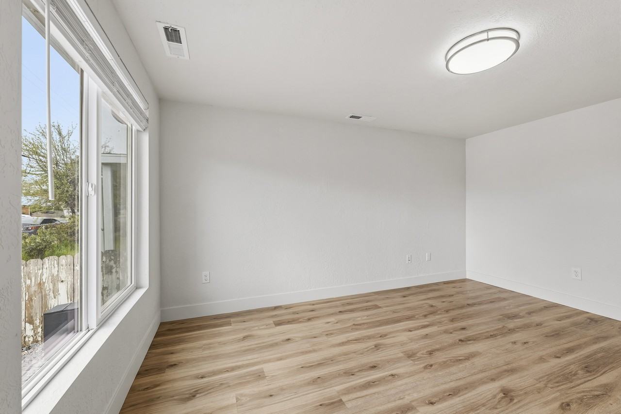 3022 Jefferson Ave #1 - Photo 5 of 20