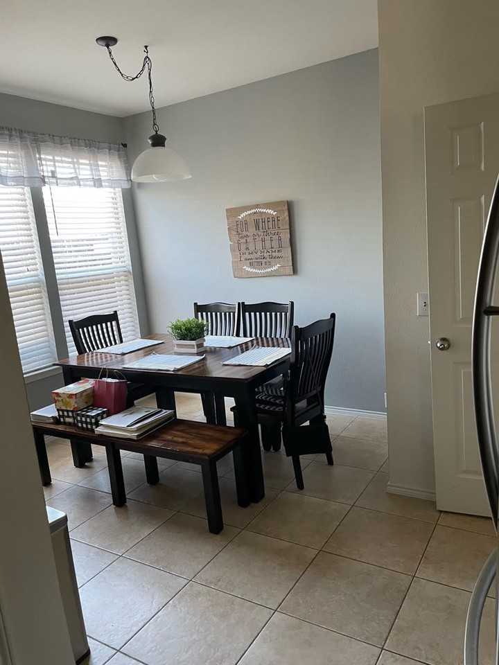 10628 Traymore Dr - Photo 2 of 4
