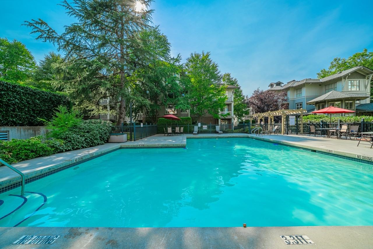 4883 Maclure Mews - Photo 7 of 20