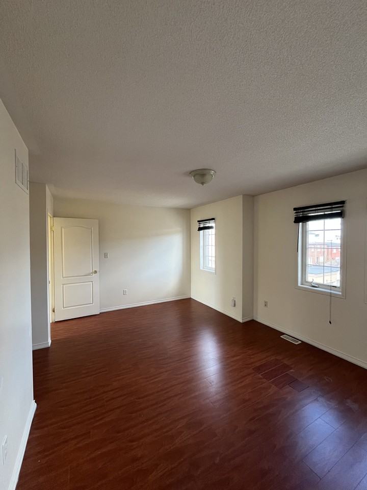 The Pond Rd & Leitch Ave #10 - Photo 4 of 19