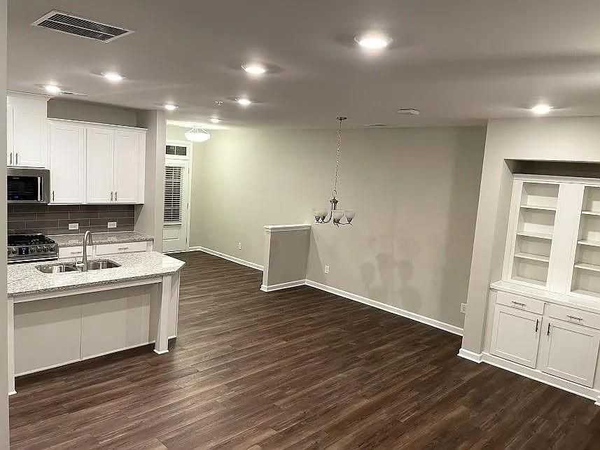 1366 Elderwood Way - Photo 4 of 29