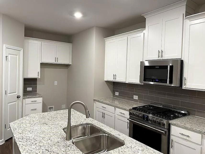 1366 Elderwood Way - Photo 6 of 29