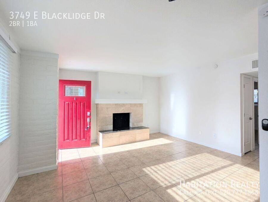 3749 E Blacklidge Dr - Photo 3 of 11