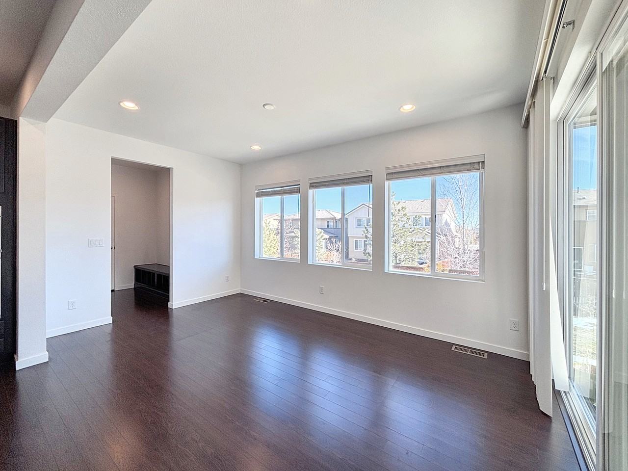 11096 Watermark St - Photo 7 of 29