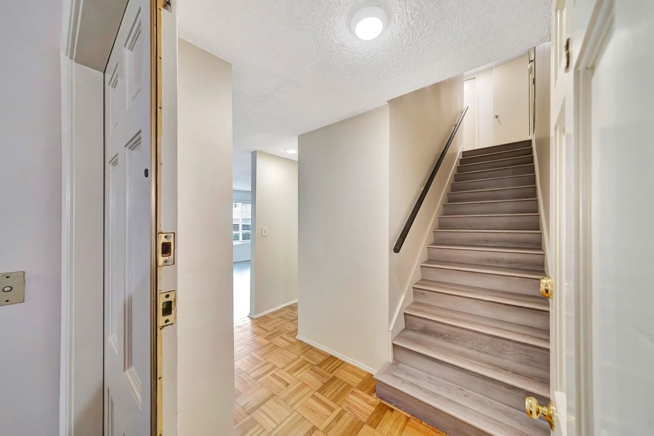 10634 Holman Ave #3 - Photo 5 of 43