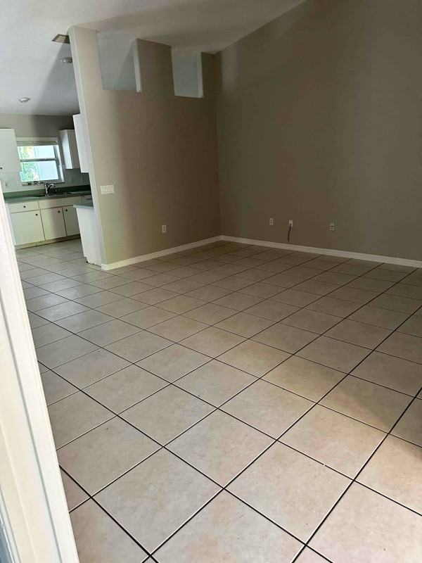 160 Fenimore Ln #A - Photo 2 of 14