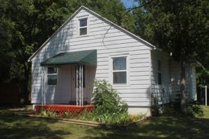 featured image of 2444 E Lake Lansing Rd