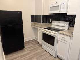 23 S Hollywood Ave - Photo 1 of 1
