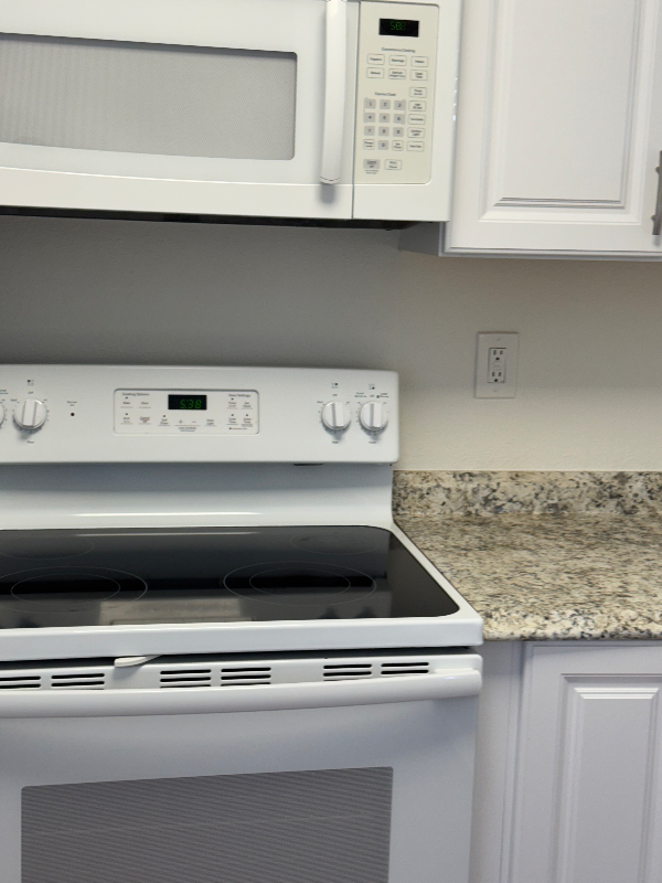 4566 Onondaga Ave #A - Photo 6 of 11