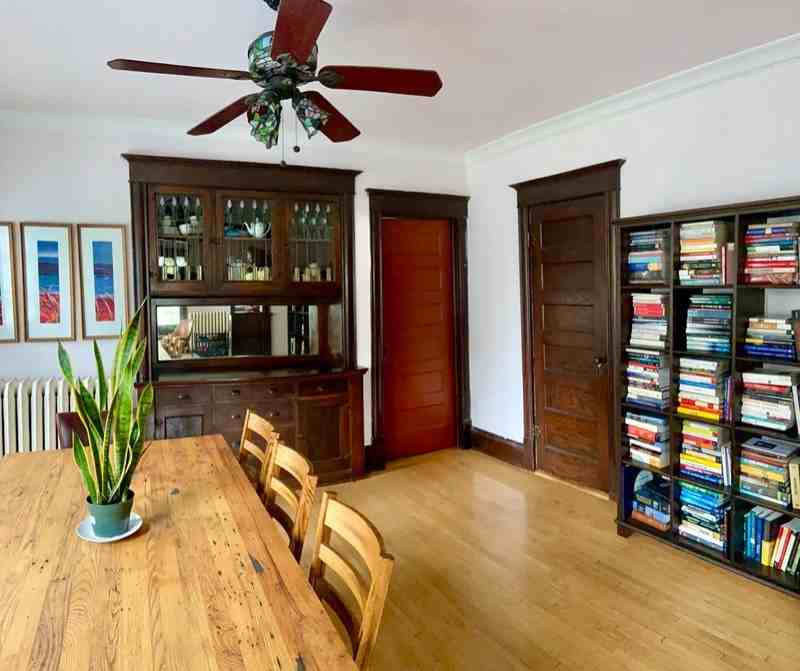 519 Russell Ave N #1 - Photo 4 of 21