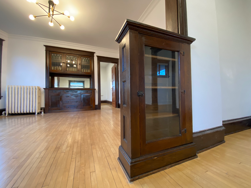 519 Russell Ave N #1 - Photo 5 of 21