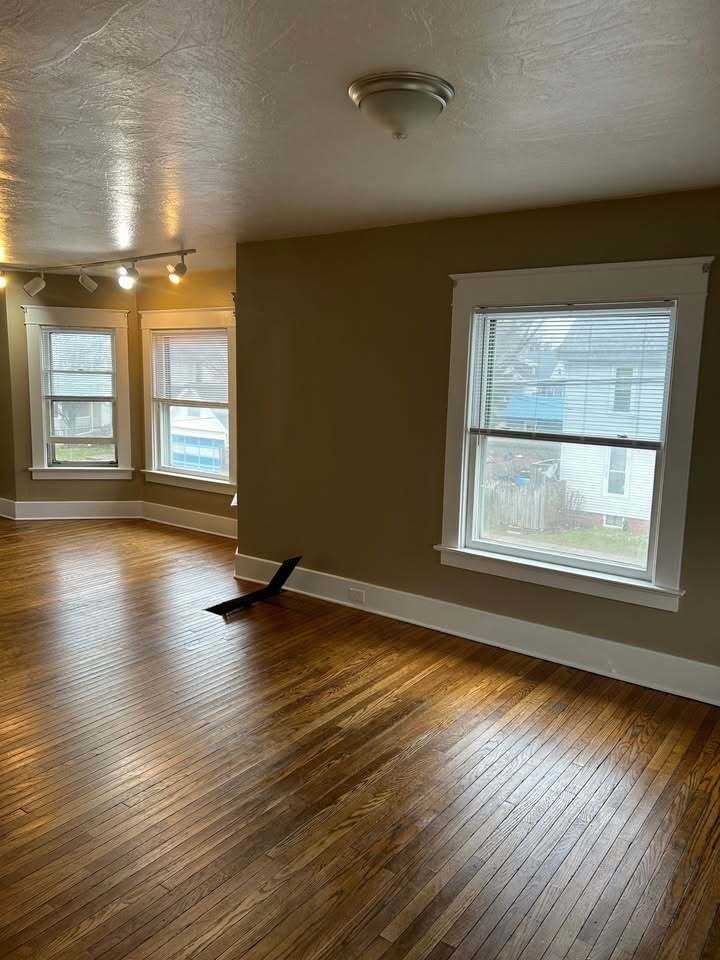 2702 Raspberry St #1 - Photo 5 of 27
