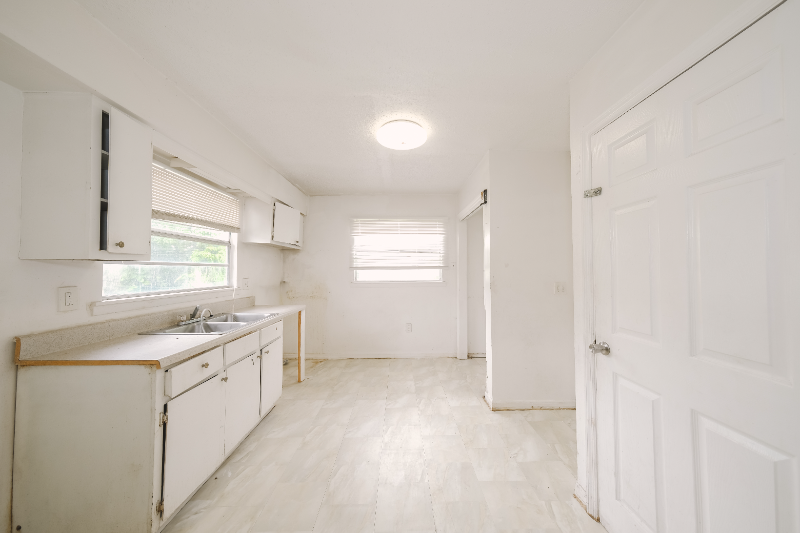 1808 17th St E - Photo 5 of 17