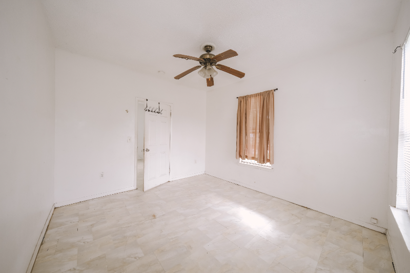 1808 17th St E - Photo 6 of 17