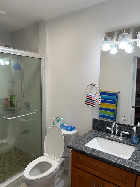 2240 Metcalf St - Photo 3 of 13