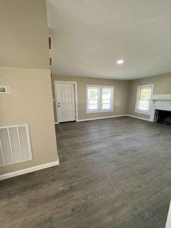 61 Flat Swamp Rd - Photo 5 of 25