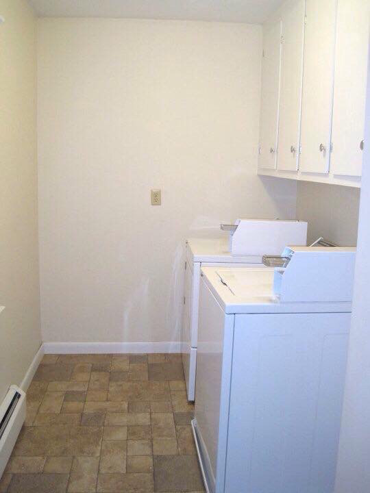 189 Russell St - Photo 7 of 9