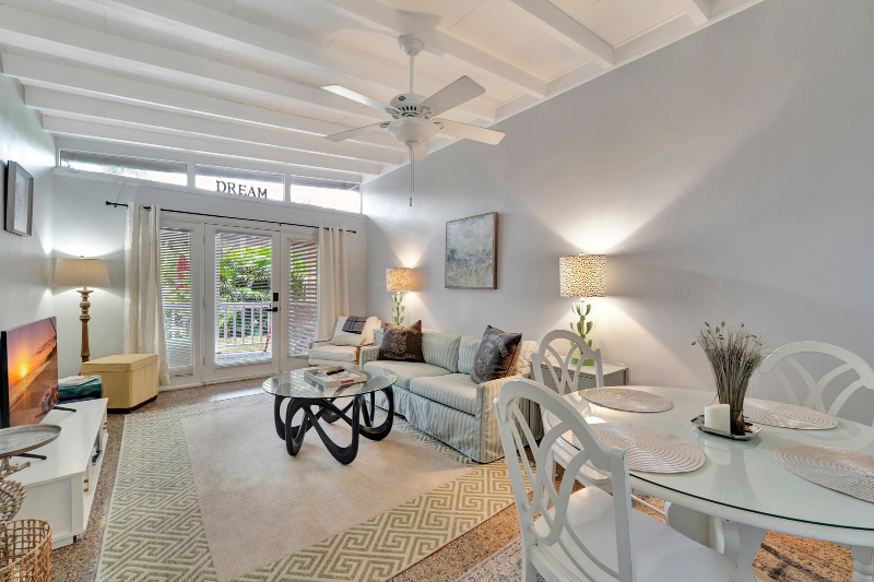 720 Lantana Ln #B - Photo 7 of 28