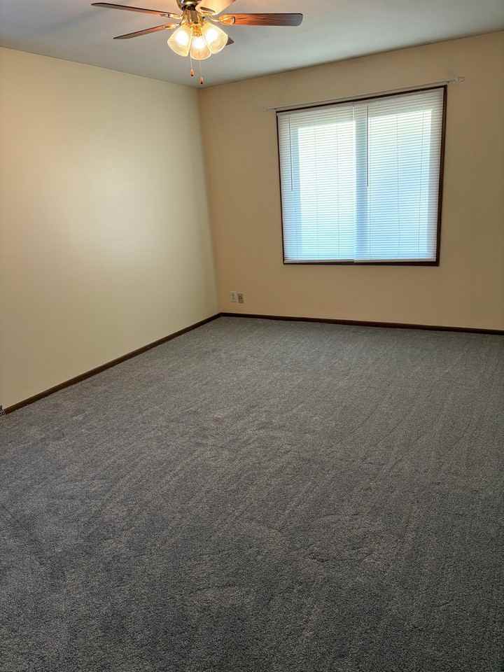 1002 Nassau Pkwy - Photo 5 of 15