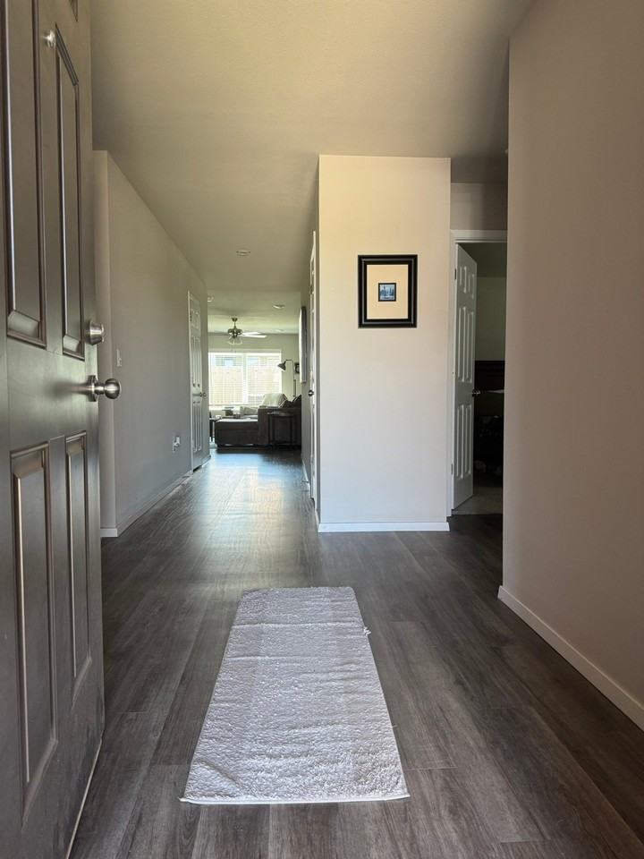 2943 W Mclaren Dr - Photo 2 of 14