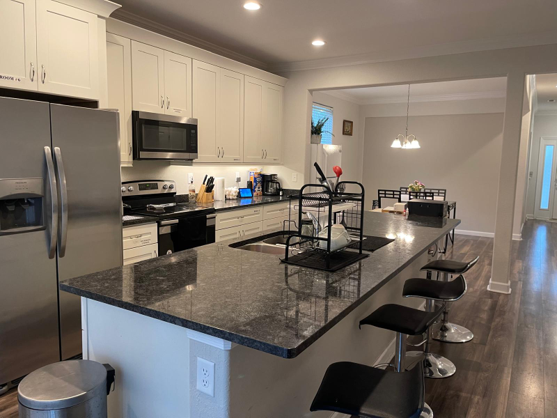 3313 Marne Ave - Photo 3 of 8