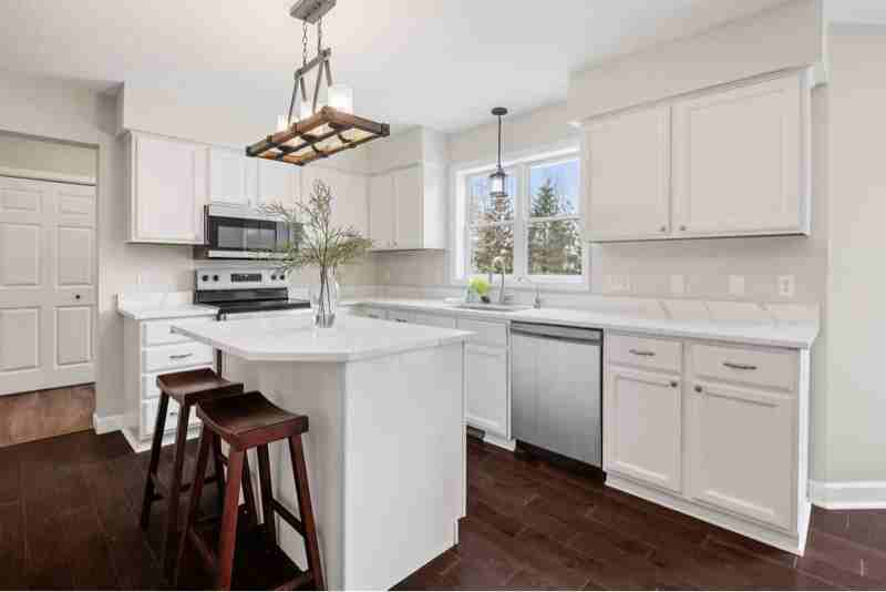 20427 Jupiter Way - Photo 4 of 23