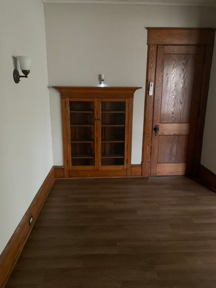 1725 Ryerson Ave #1 - Photo 2 of 11