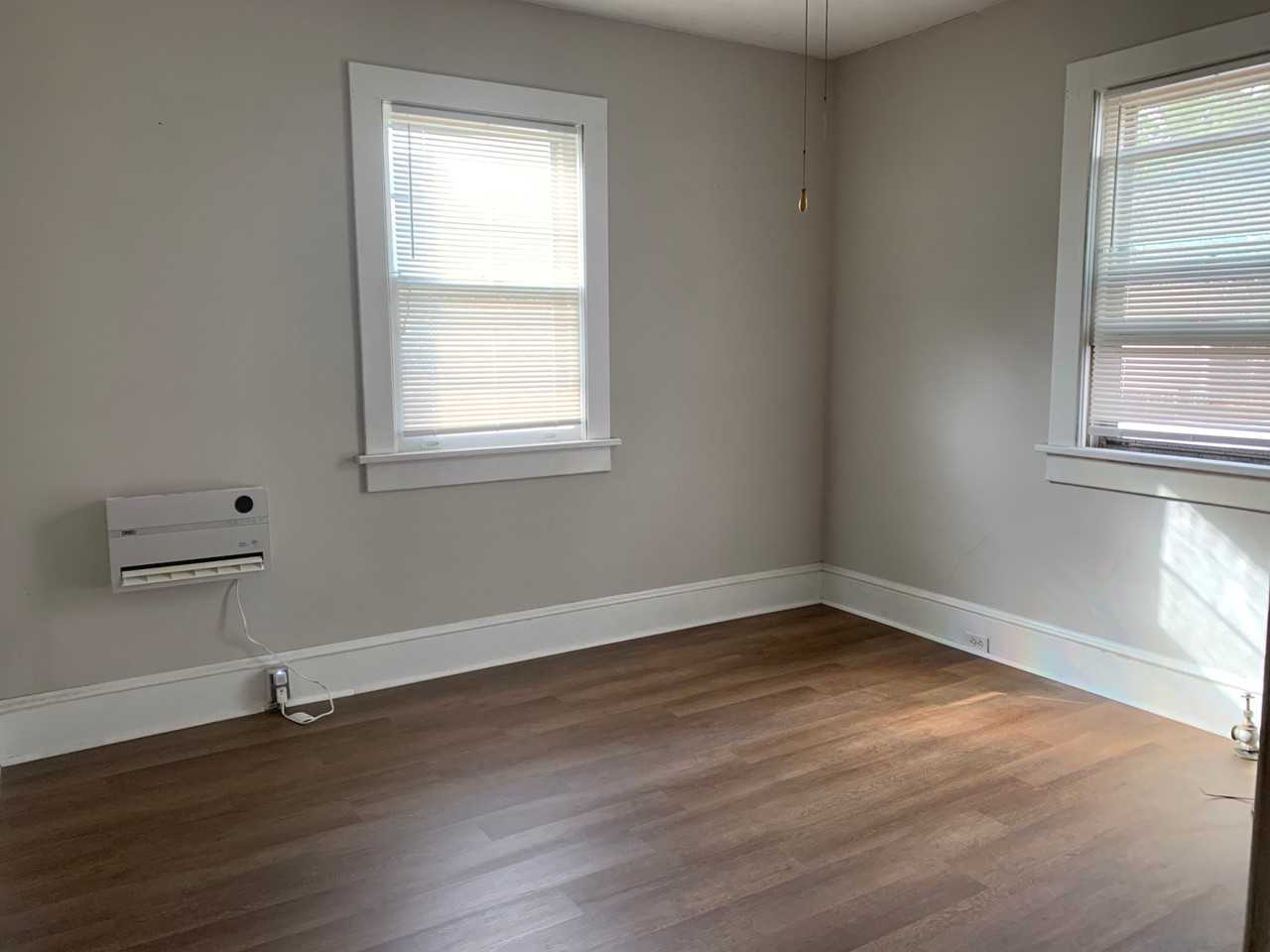 1725 Ryerson Ave #1 - Photo 7 of 11