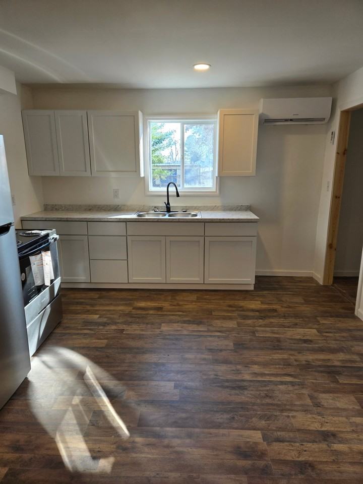 113 Lashmet Apartments #3 - Photo 2 of 18