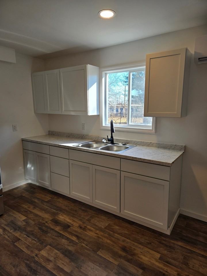 113 Lashmet Apartments #3 - Photo 3 of 18