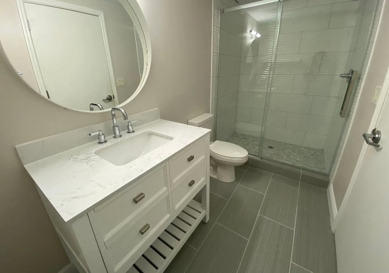 2515 Sw 35th Pl #114 - Photo 7 of 15