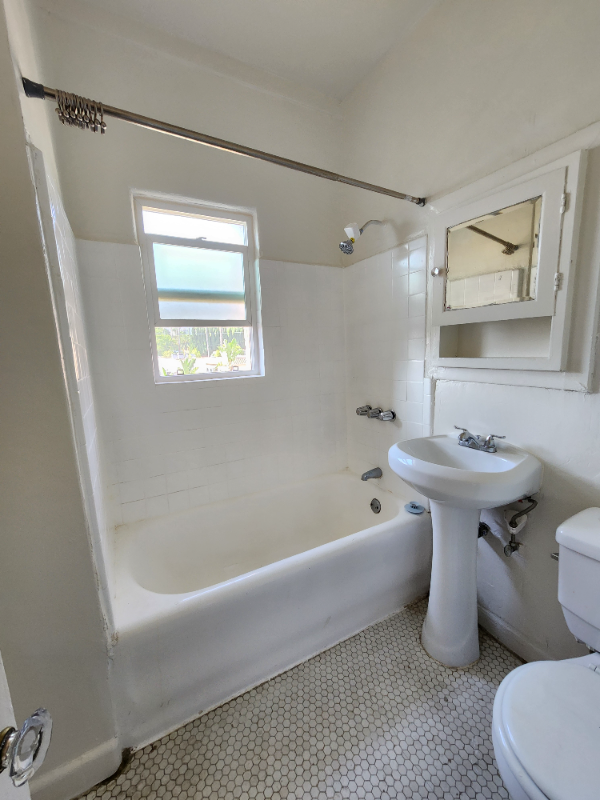 1845 N Gramercy Pl #308 - Photo 4 of 9
