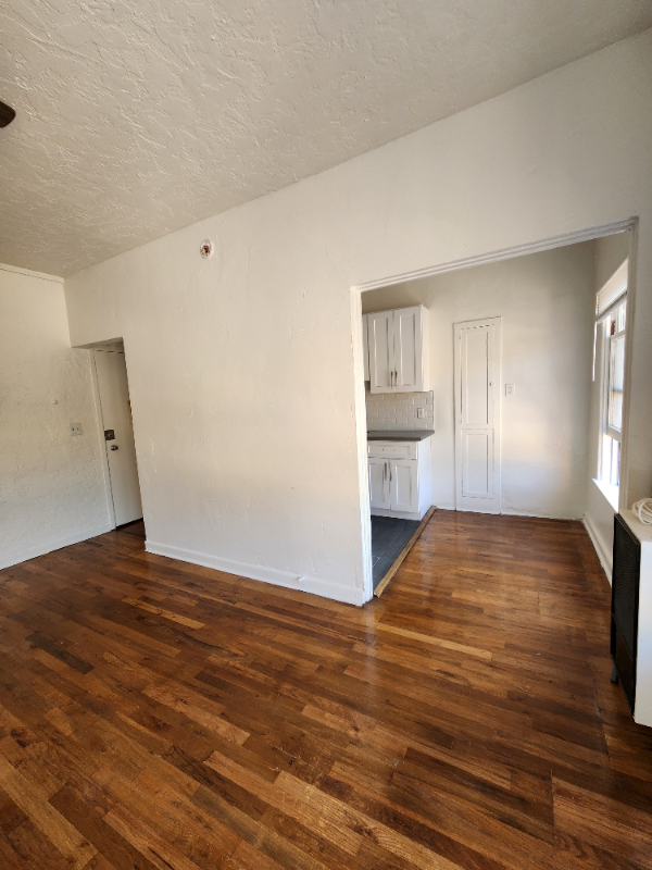 1845 N Gramercy Pl #308 - Photo 6 of 9