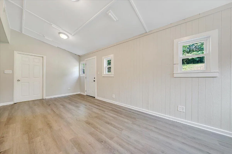2109 Colgate St Ne - Photo 7 of 19