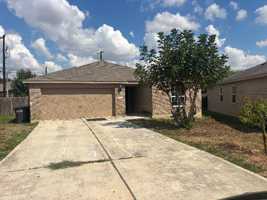featured image of 4606 Le Villas