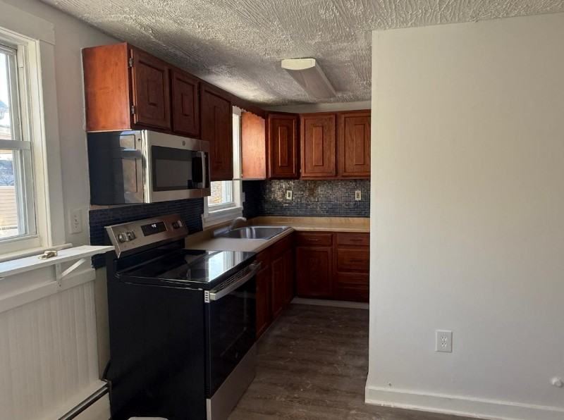 13 Union St #2 - Photo 4 of 12